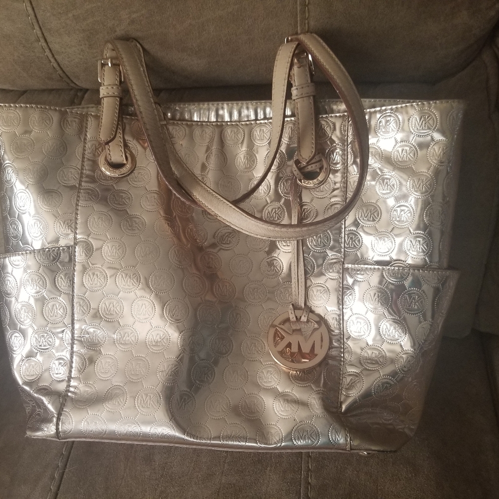 Michael Kors tote